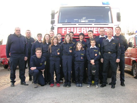 FF-Jugendgruppe Senftenberg mit BR Alfred Winkler